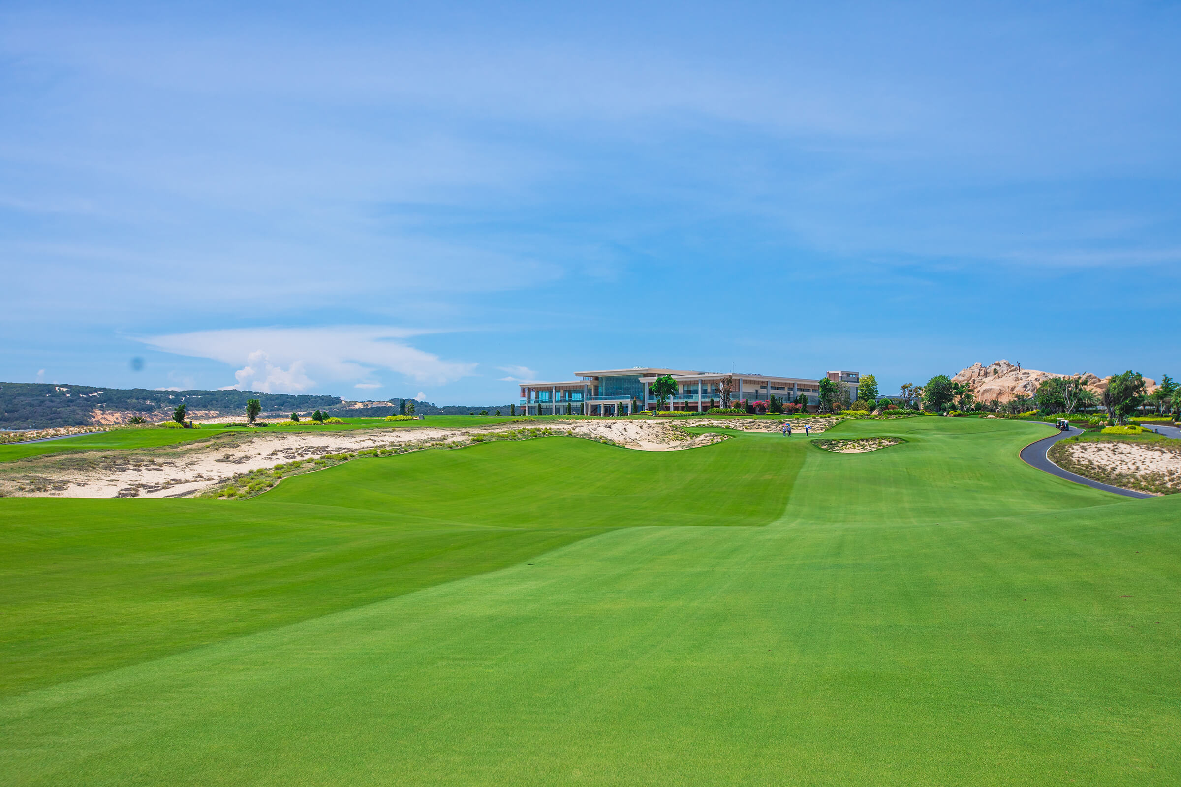 Vietnam, one of Asia’s best golf destinations, is now open! Vietnam